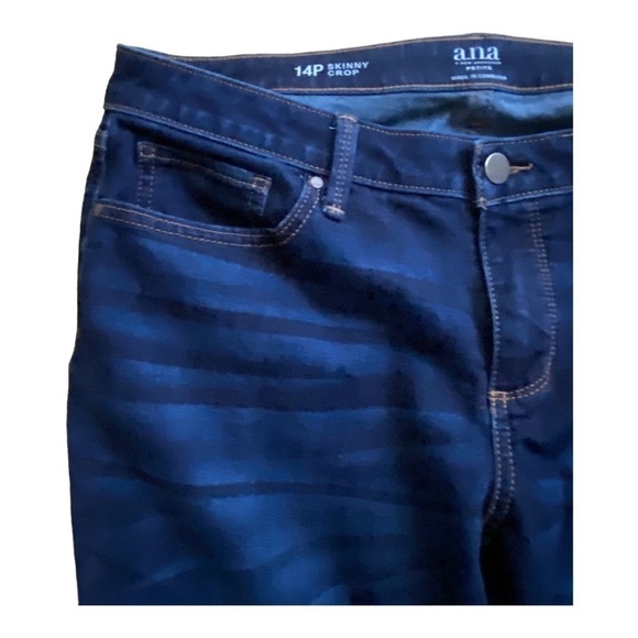 a.n.a. (A NEW APPROACH) DARK WASH CROPPED JEANS -SIZE 14P - Picture 5 of 12